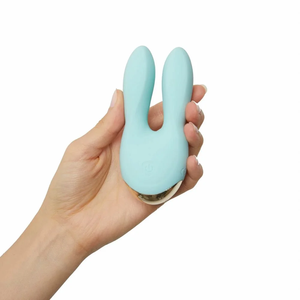 Love to Love Hear Me - Obrázek 2